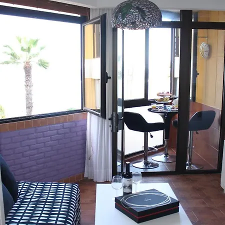 Marlenghi View Canteras شقة